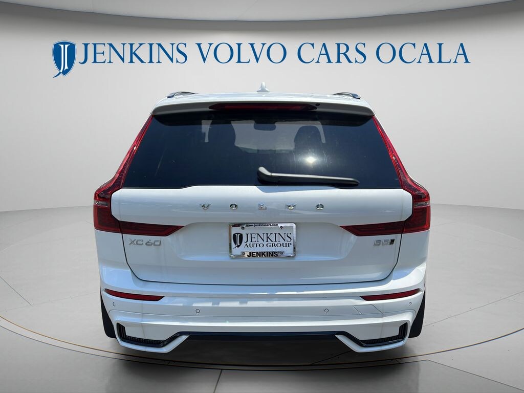 New 2026 Volvo XC60 B5 Core SUV