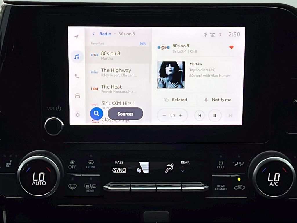 2023 Toyota Highlander XLE - Photo 14