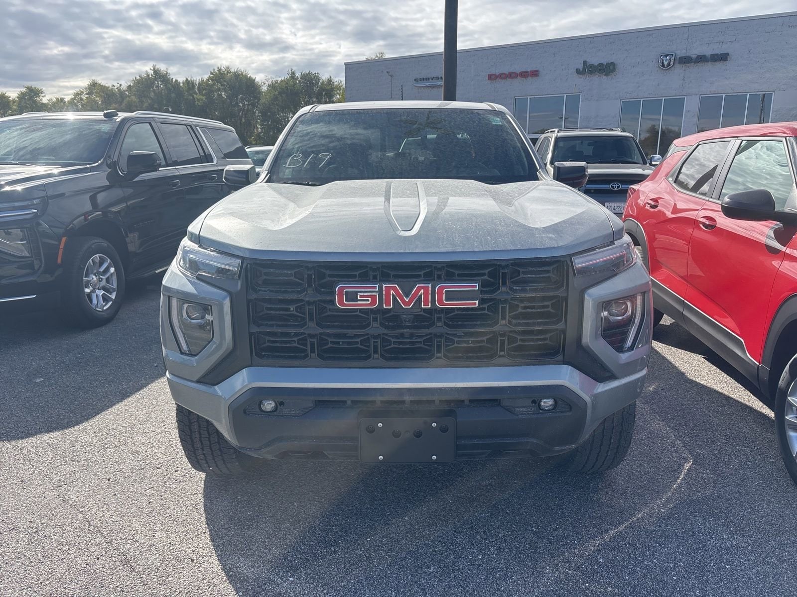 2026 GMC Canyon Elevation's photo