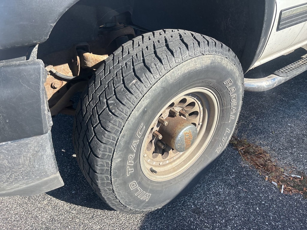 Used 2001 Chevrolet Silverado 2500 HD LS Truck