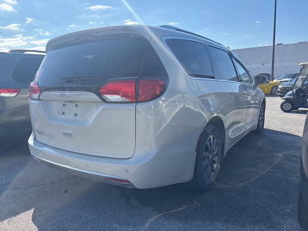 Used 2019 Chrysler Pacifica Touring L Plus
