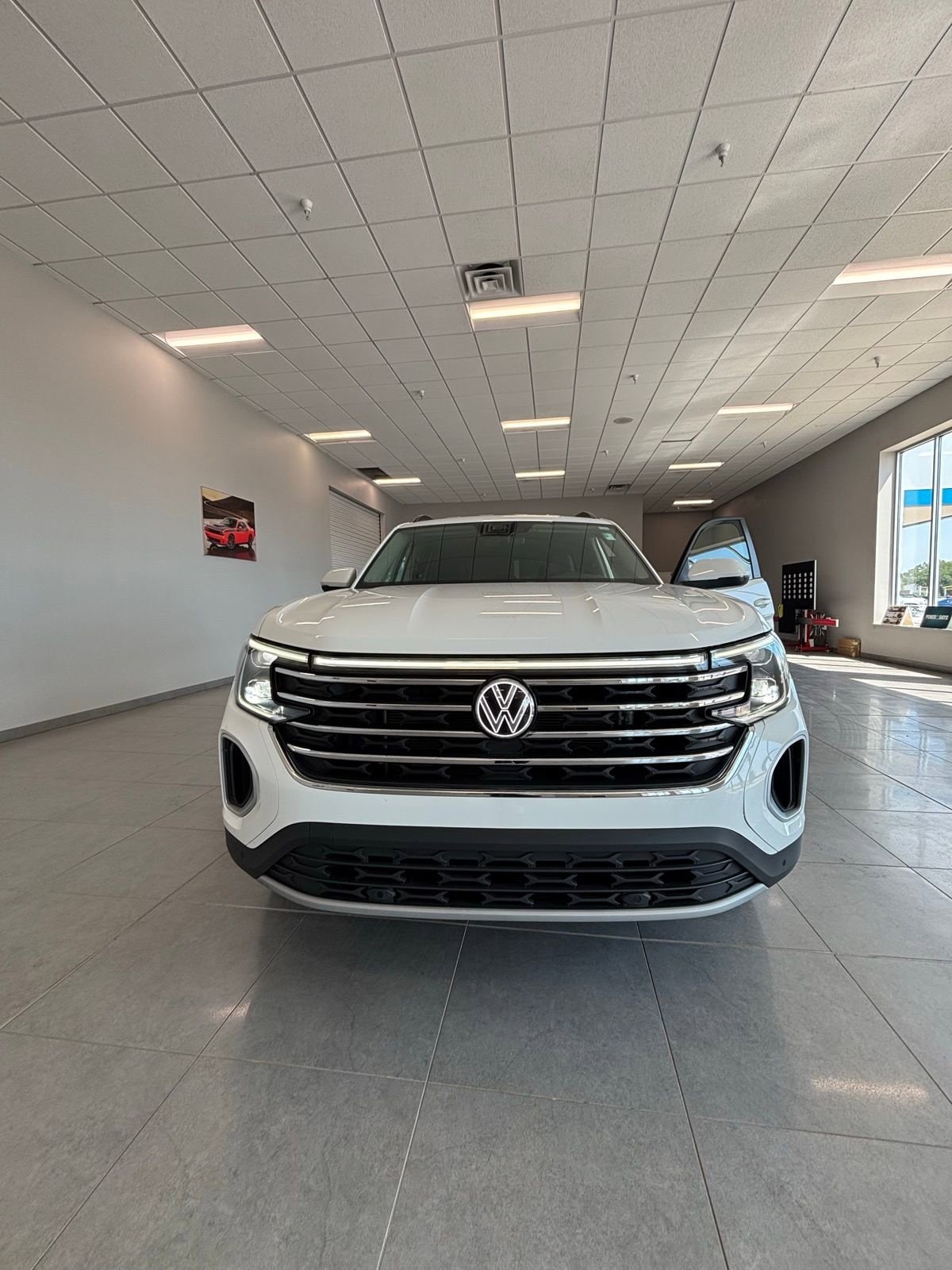 2024 Volkswagen Atlas SE w/Tech