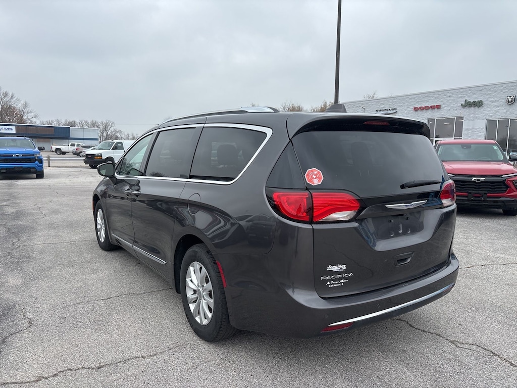 Used 2020 Chrysler Pacifica Touring L Van Passenger Van
