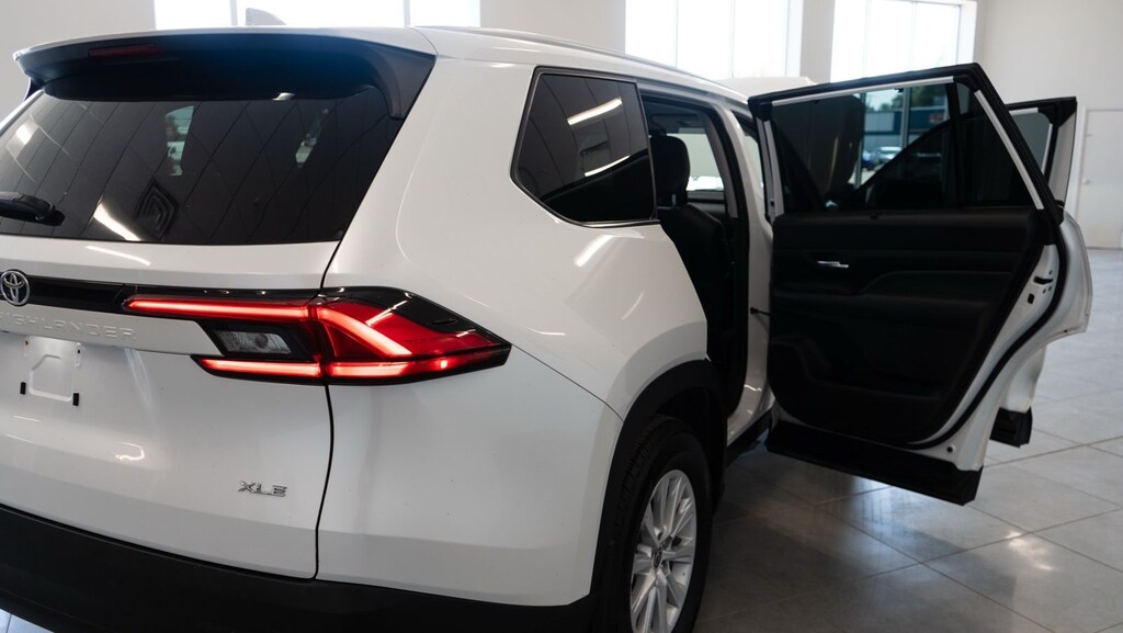 Used 2024 Toyota Grand Highlander XLE SUV