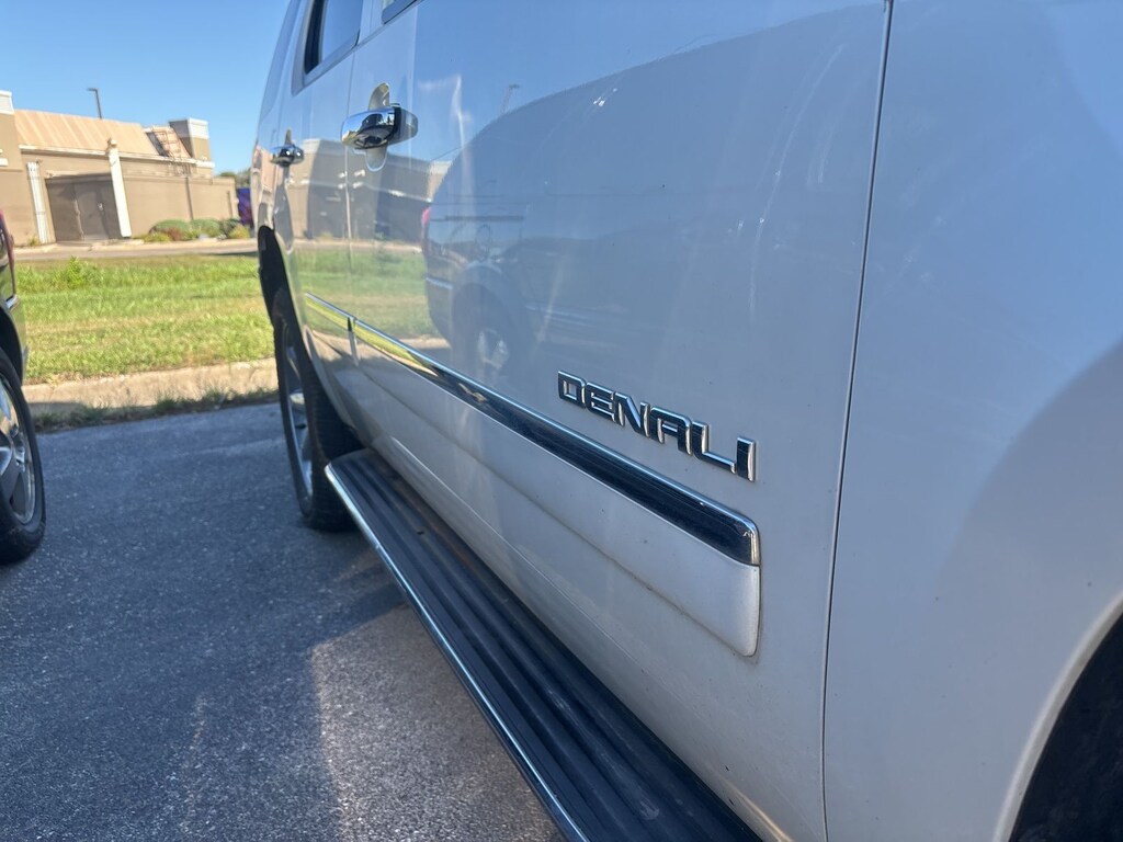 Used 2011 GMC Yukon Denali SUV