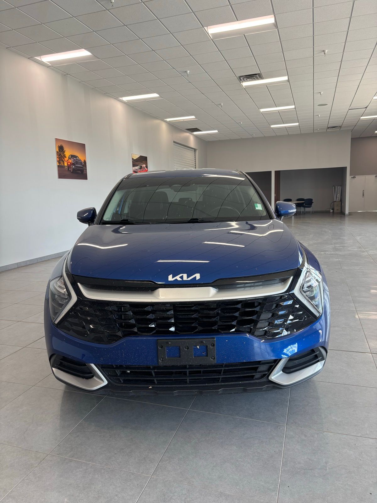 2023 Kia Sportage EX's photo