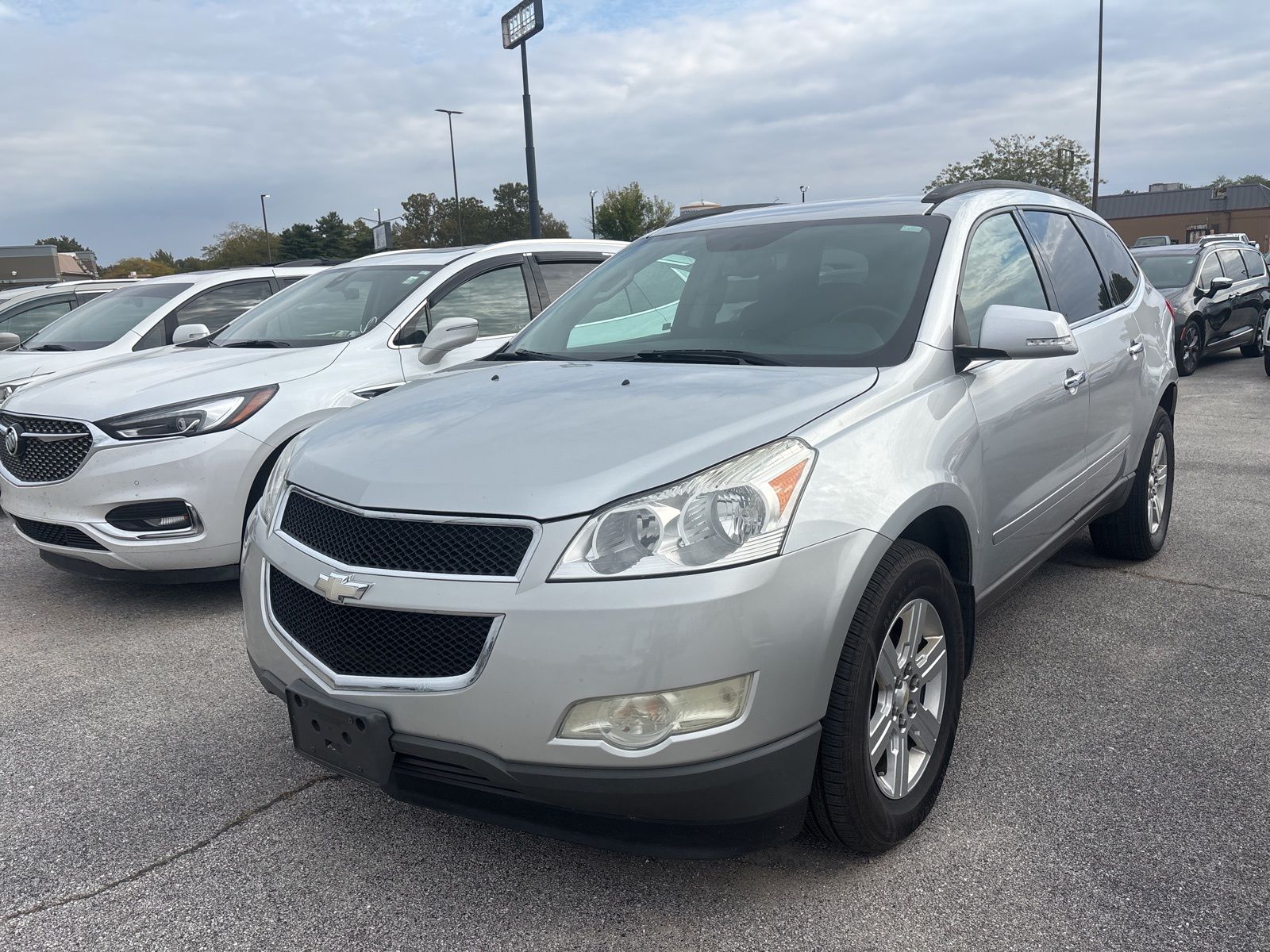 Used 2012 Chevrolet Traverse 1LT with VIN 1GNKVGED7CJ321943 for sale in Beardstown, IL