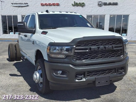 2024 Ram 3500 Chassis Cab 3500 TRADESMAN CREW CAB CHASSIS 4X4 60' CA Pickup