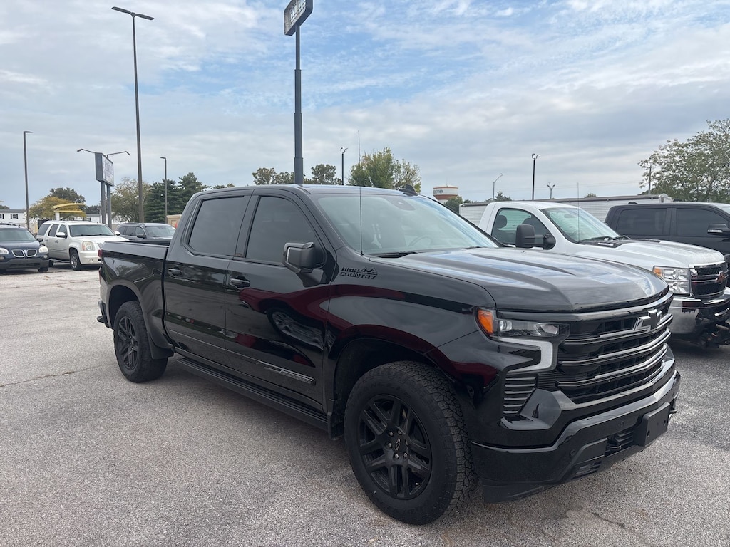 Used 2024 Chevrolet Silverado 1500 High Country Truck Crew Cab