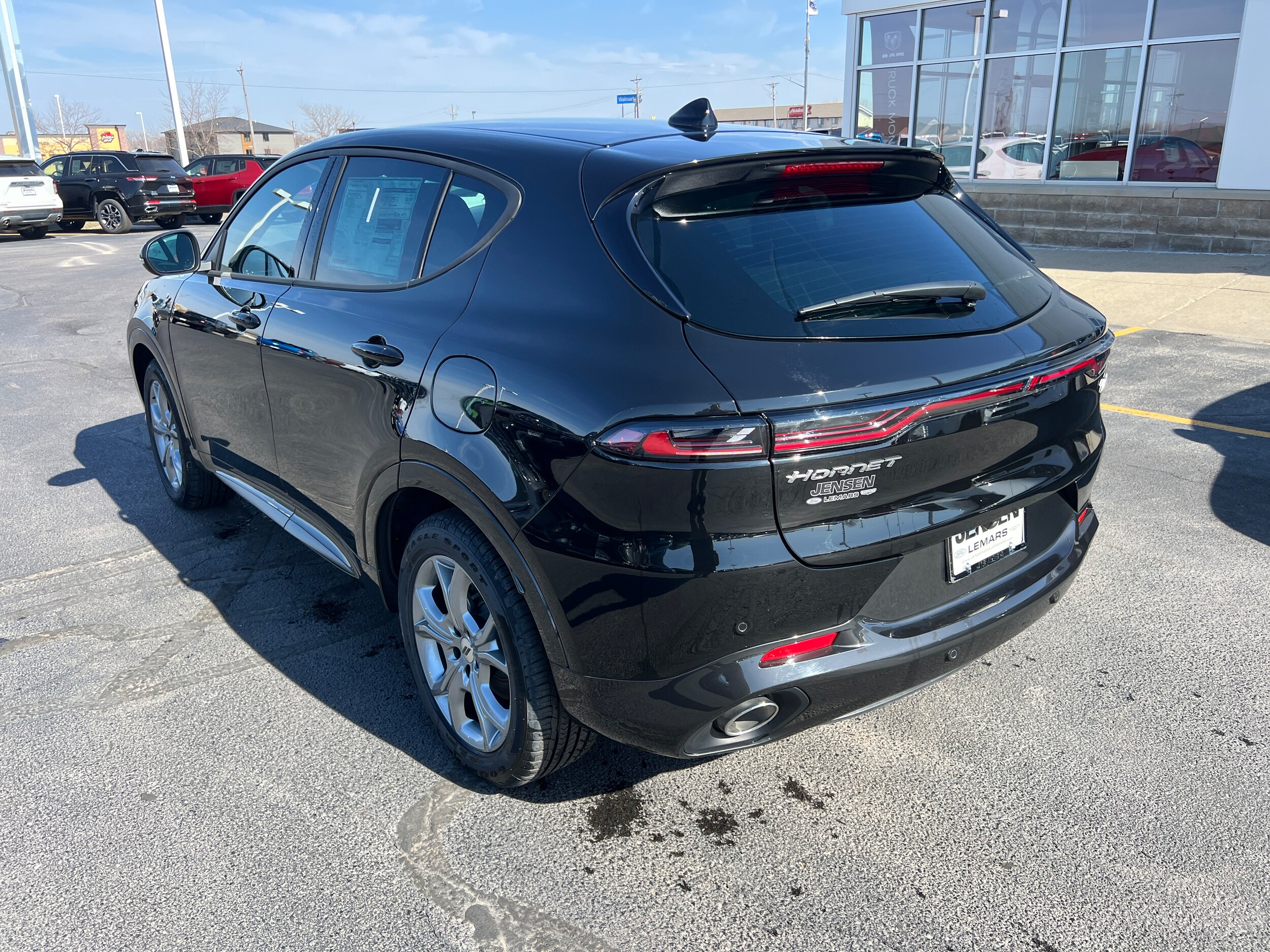 2024 Dodge Hornet R/T photo 2