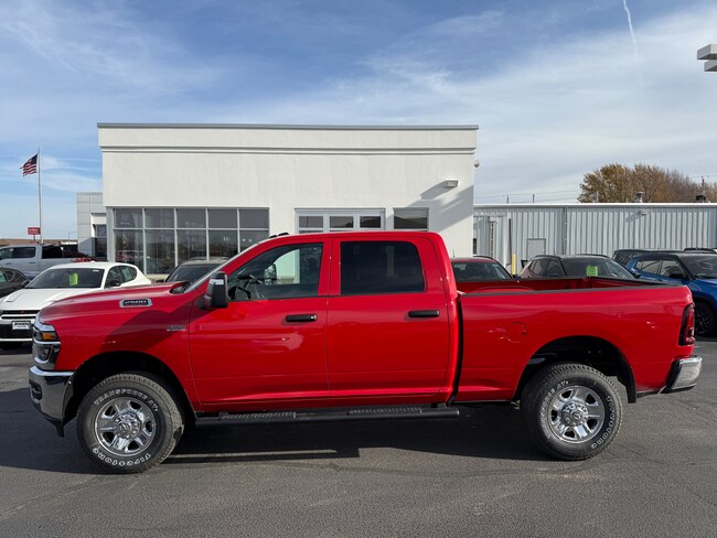 2026 Ram 2500 TRADESMAN CREW CAB 4X4 6'4 BOX Pickup