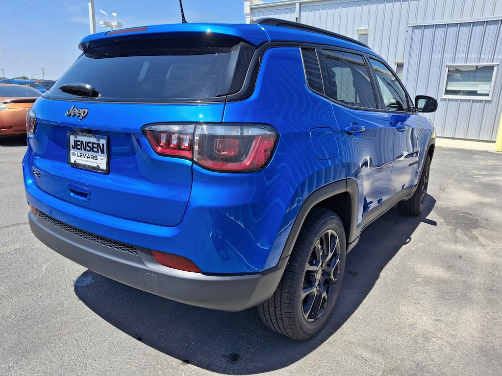 New 2026 Jeep Compass LATITUDE ALTITUDE 4X4 Sport Utility