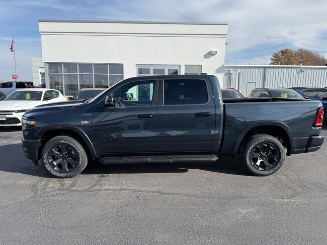 2026 Ram 1500 BIG HORN CREW CAB 4X4 5'7 BOX Pickup