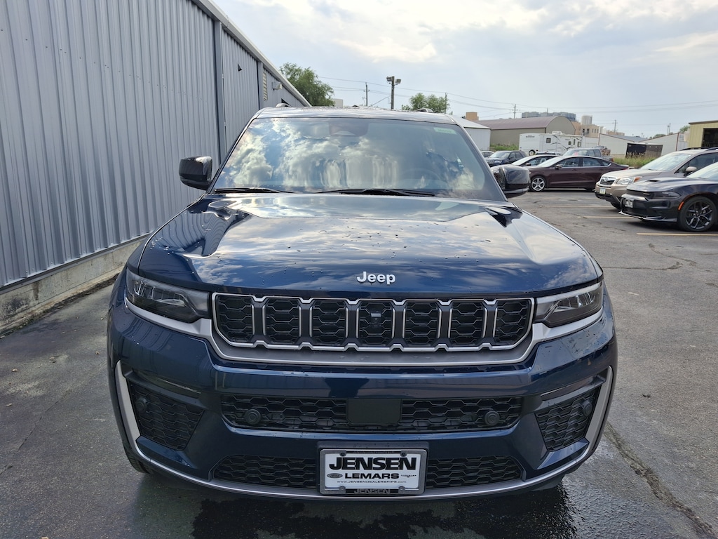 New 2026 Jeep Grand Cherokee L LIMITED 4X4 Sport Utility