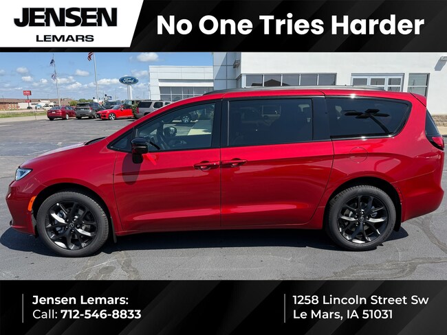 2026 Chrysler Pacifica LIMITED AWD Passenger Van