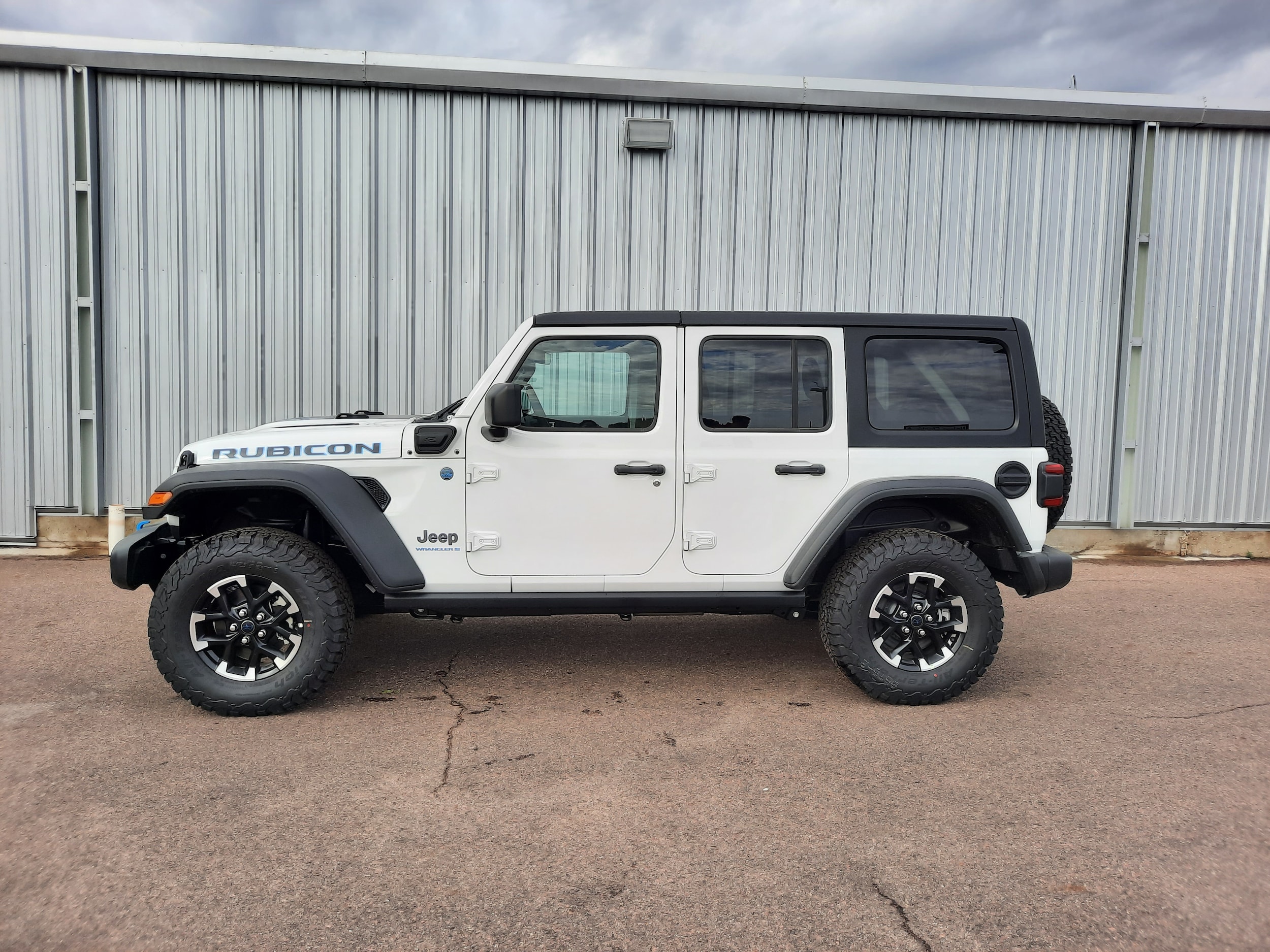 2024 Jeep Wrangler 4xe SUV 
