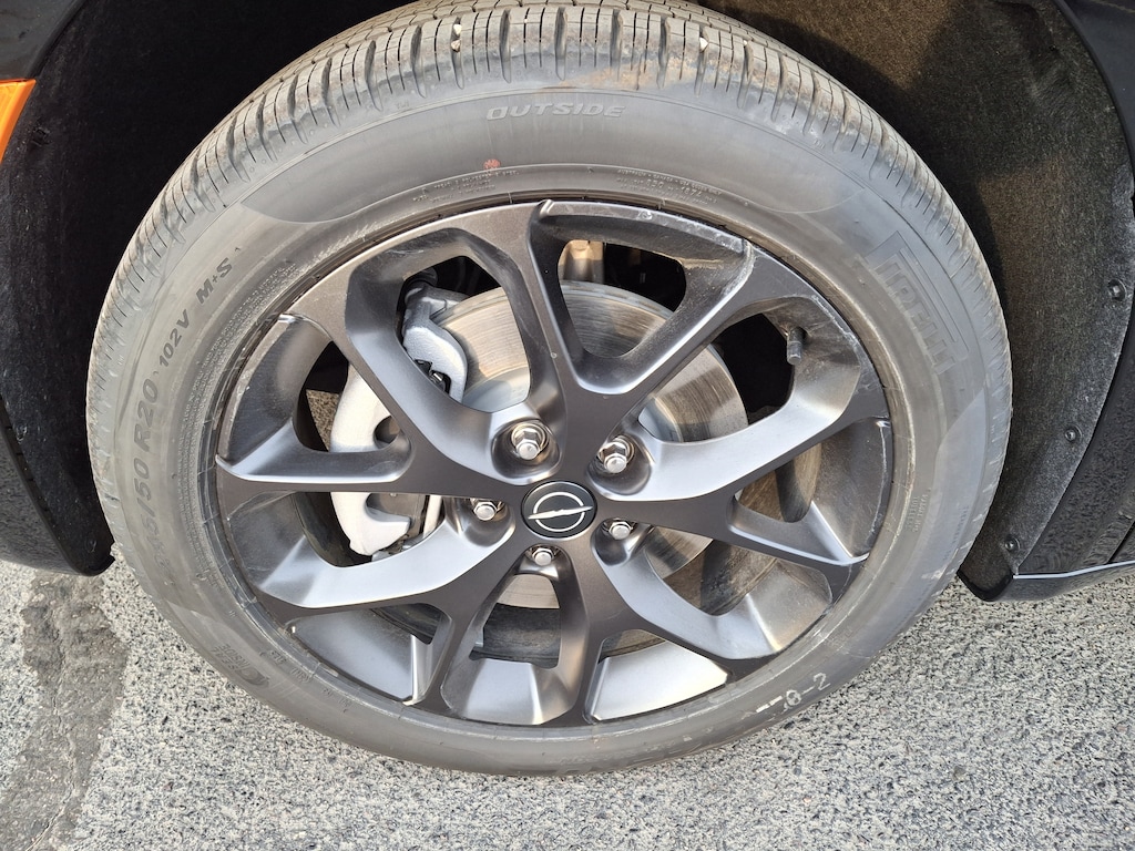 New 2026 Chrysler Pacifica LIMITED AWD Passenger Van