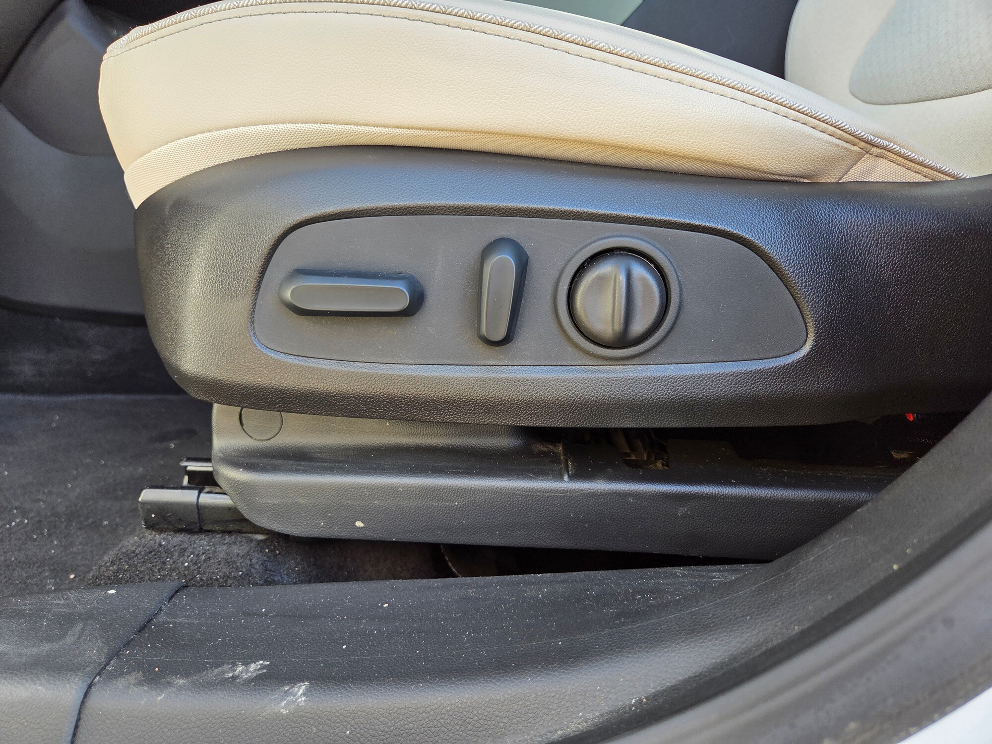 2023 Buick Encore GX Select photo 2