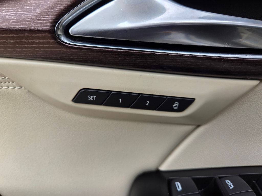 Used 2021 Buick Envision Avenir Sport Utility