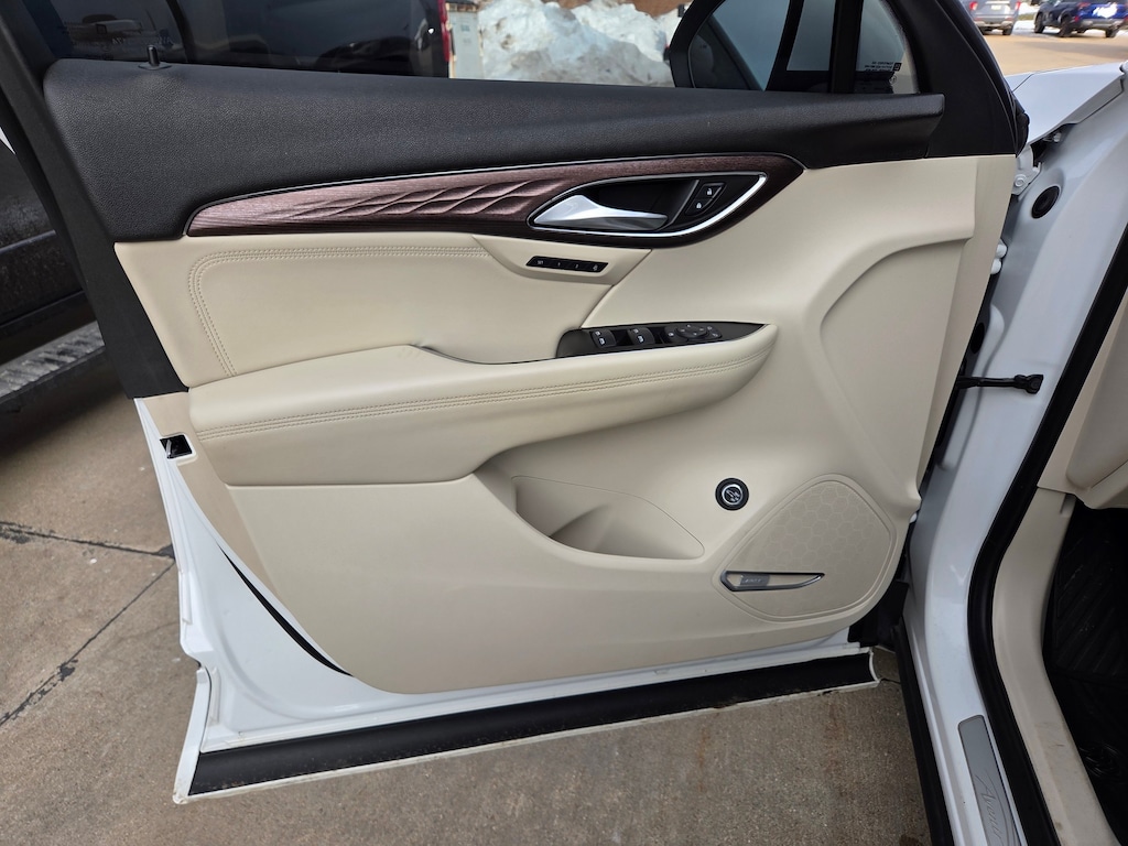 Used 2021 Buick Envision Avenir Sport Utility