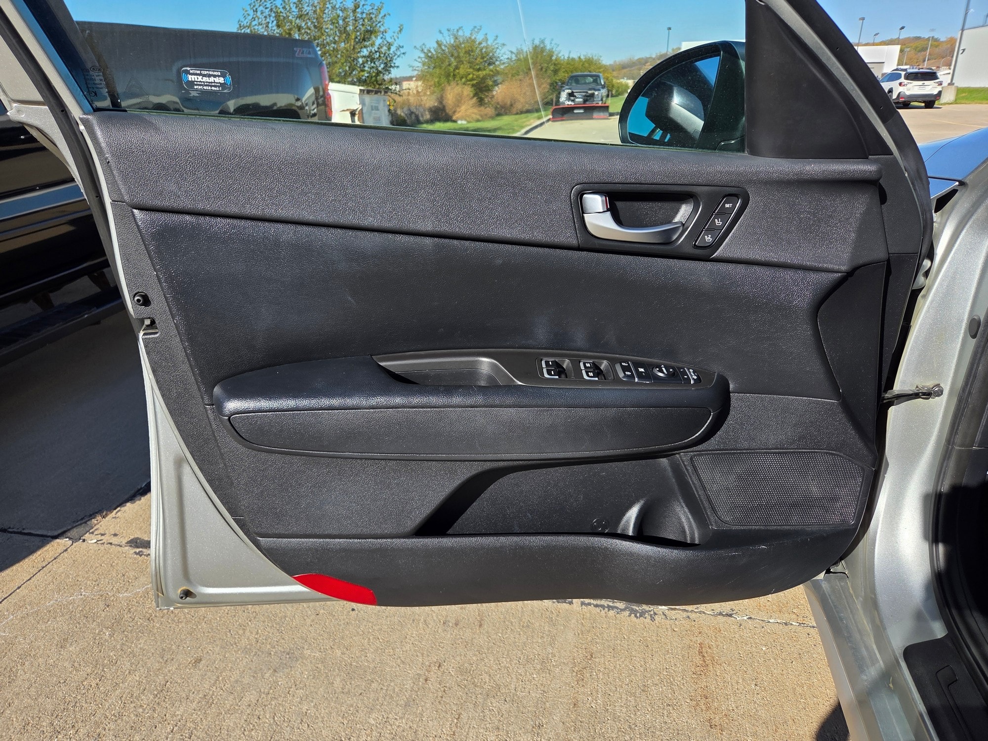 Used 2018 Kia Optima Premium Hybrid with VIN KNAGT4LE0J5023879 for sale in Sioux City, IA