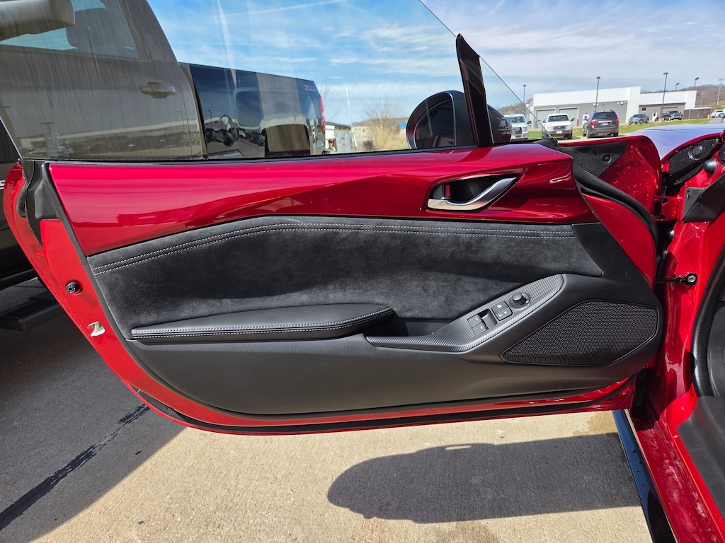New 2026 Mazda MX-5 MIATA Club CONVERTIBLE