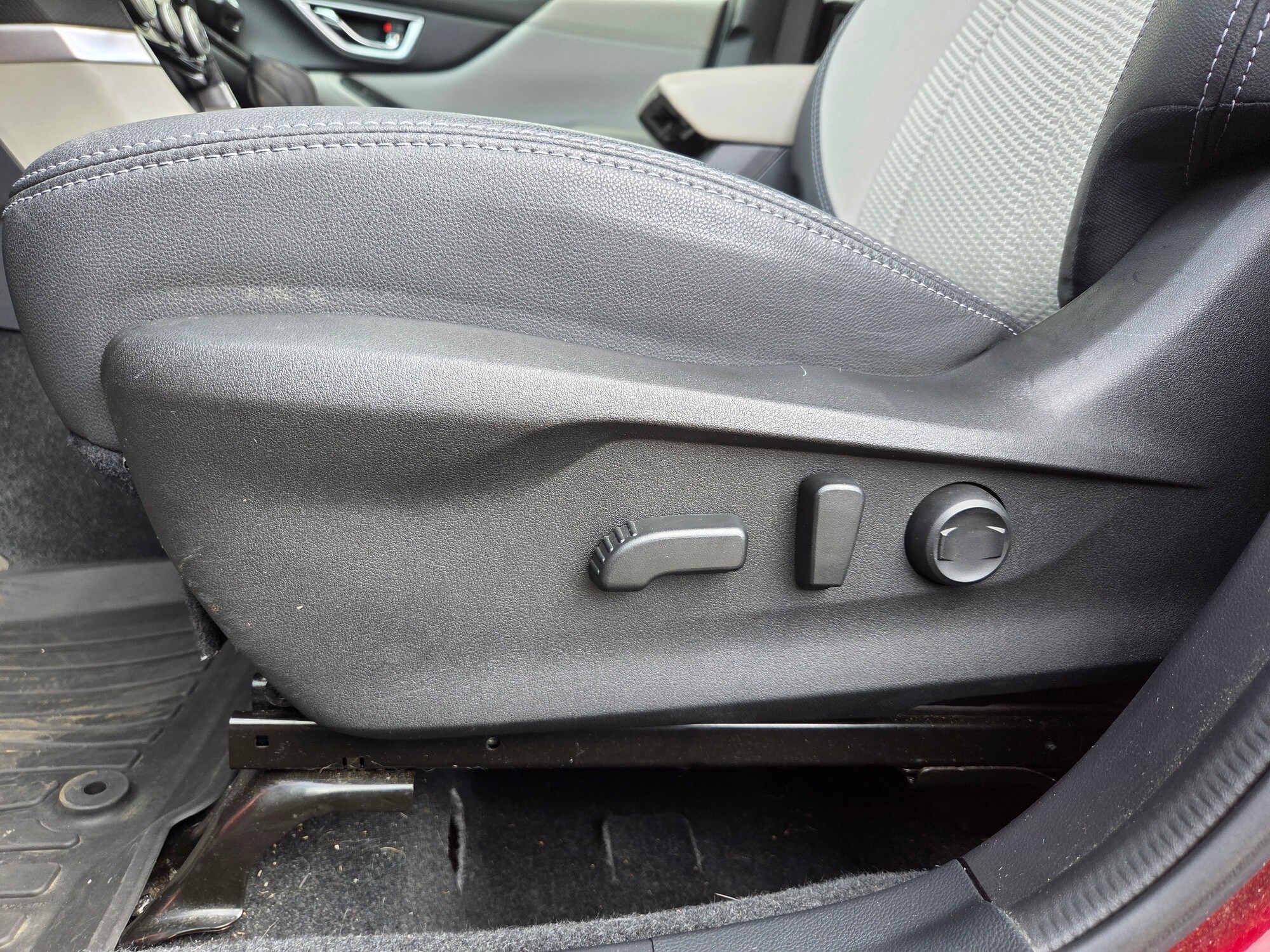 2019 Subaru Forester Premium photo 4