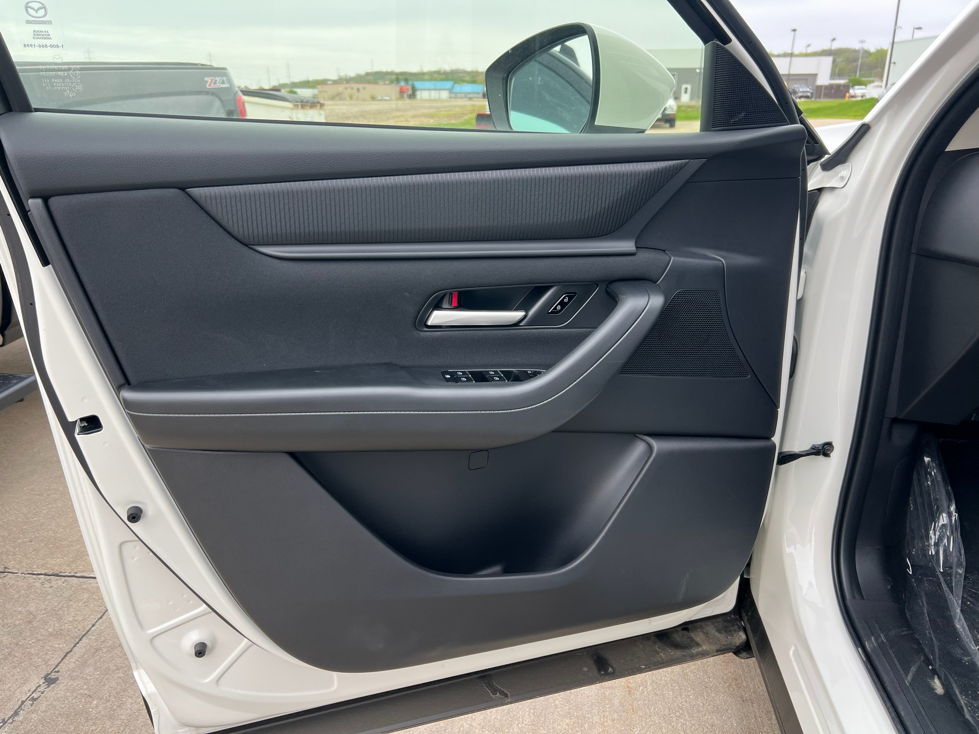 2026 Mazda CX-90 Select Package - Photo 2