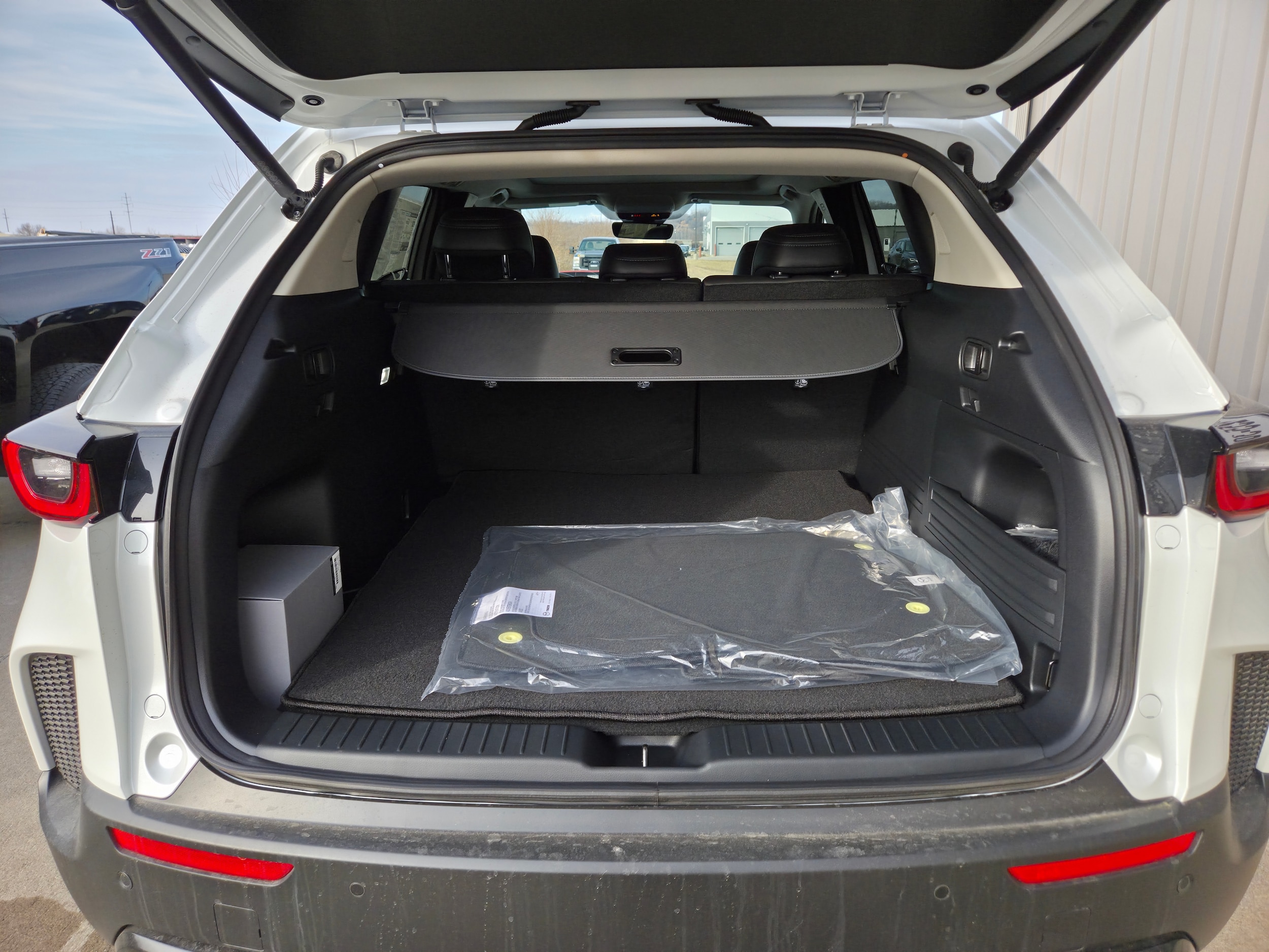 2026 Mazda CX-50 Premium - Photo 16