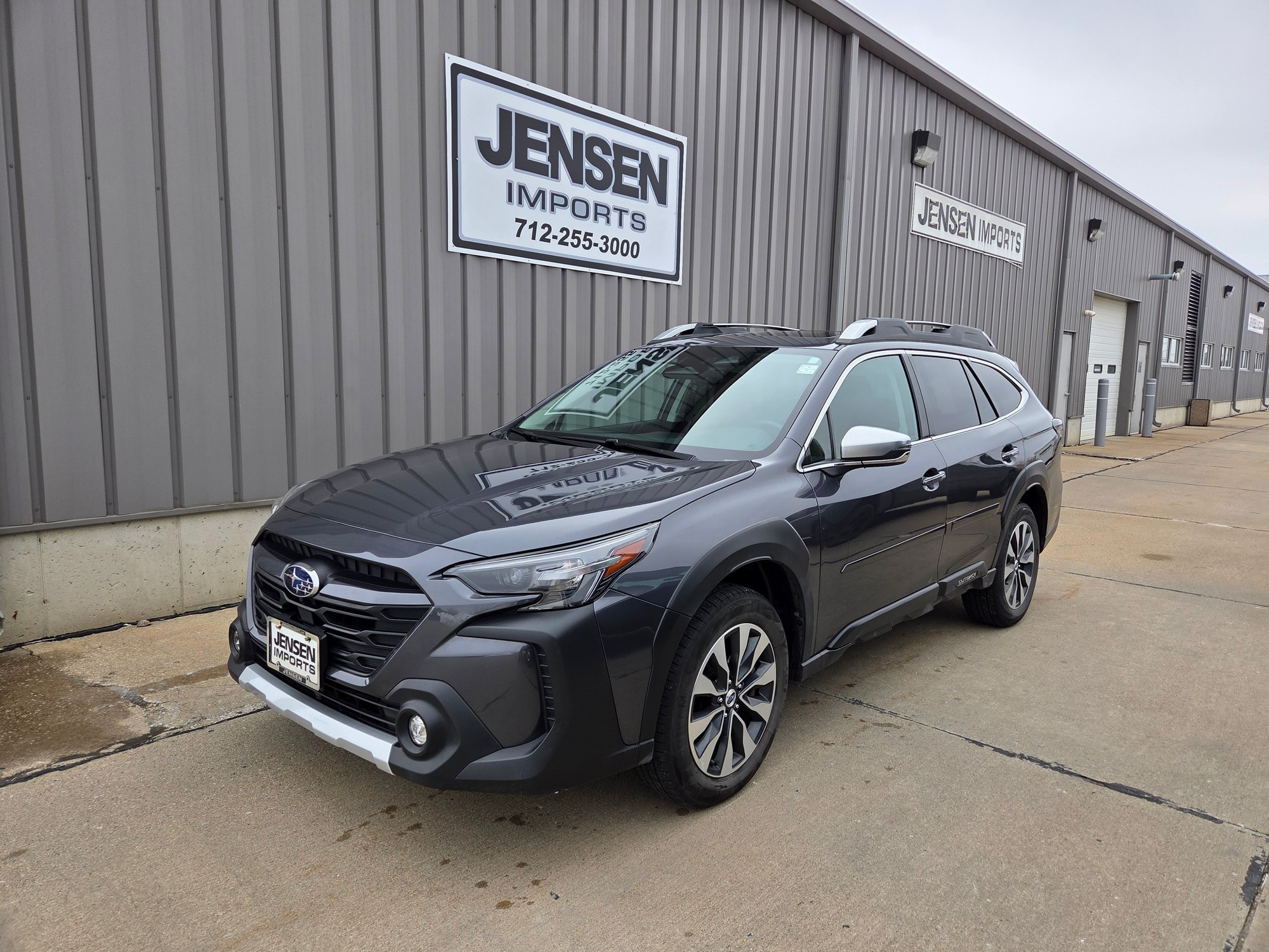 2024 Subaru Outback Touring's photo