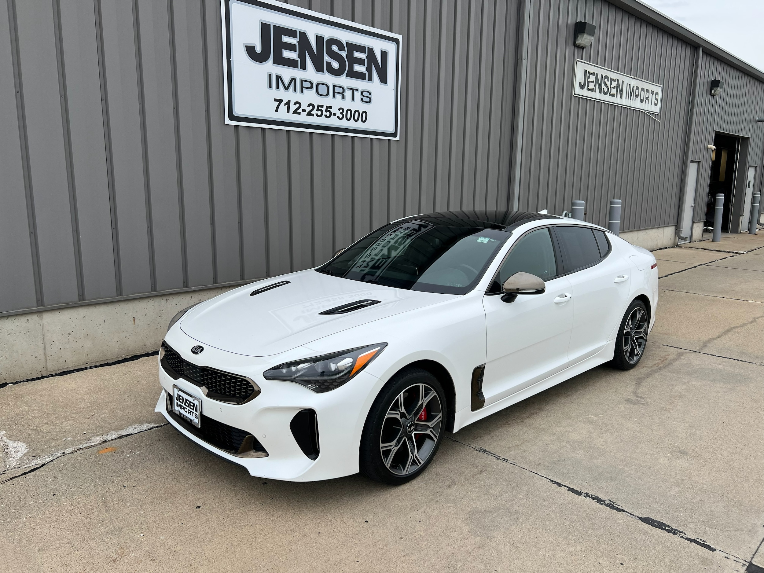 2018 Kia Stinger GT1 AWD's photo