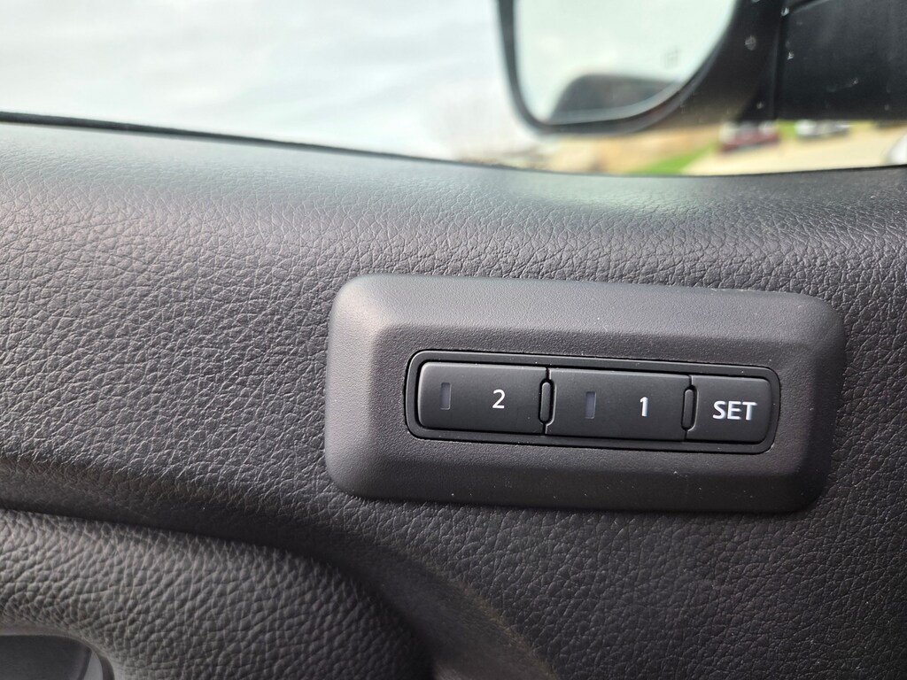 Used 2023 Nissan Titan PRO-4X Crew Cab Pickup