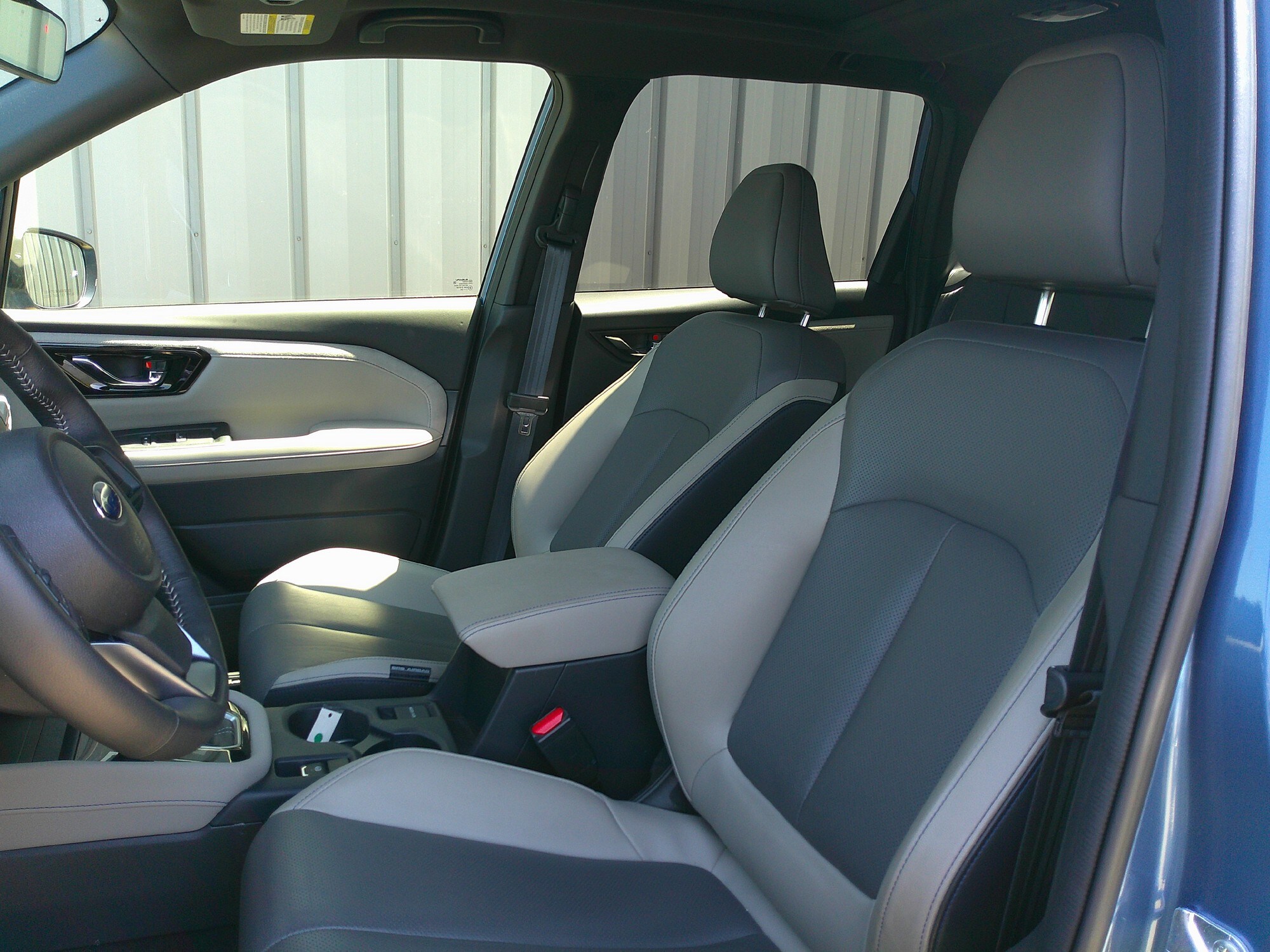 2025 Subaru Forester Limited Base photo 3