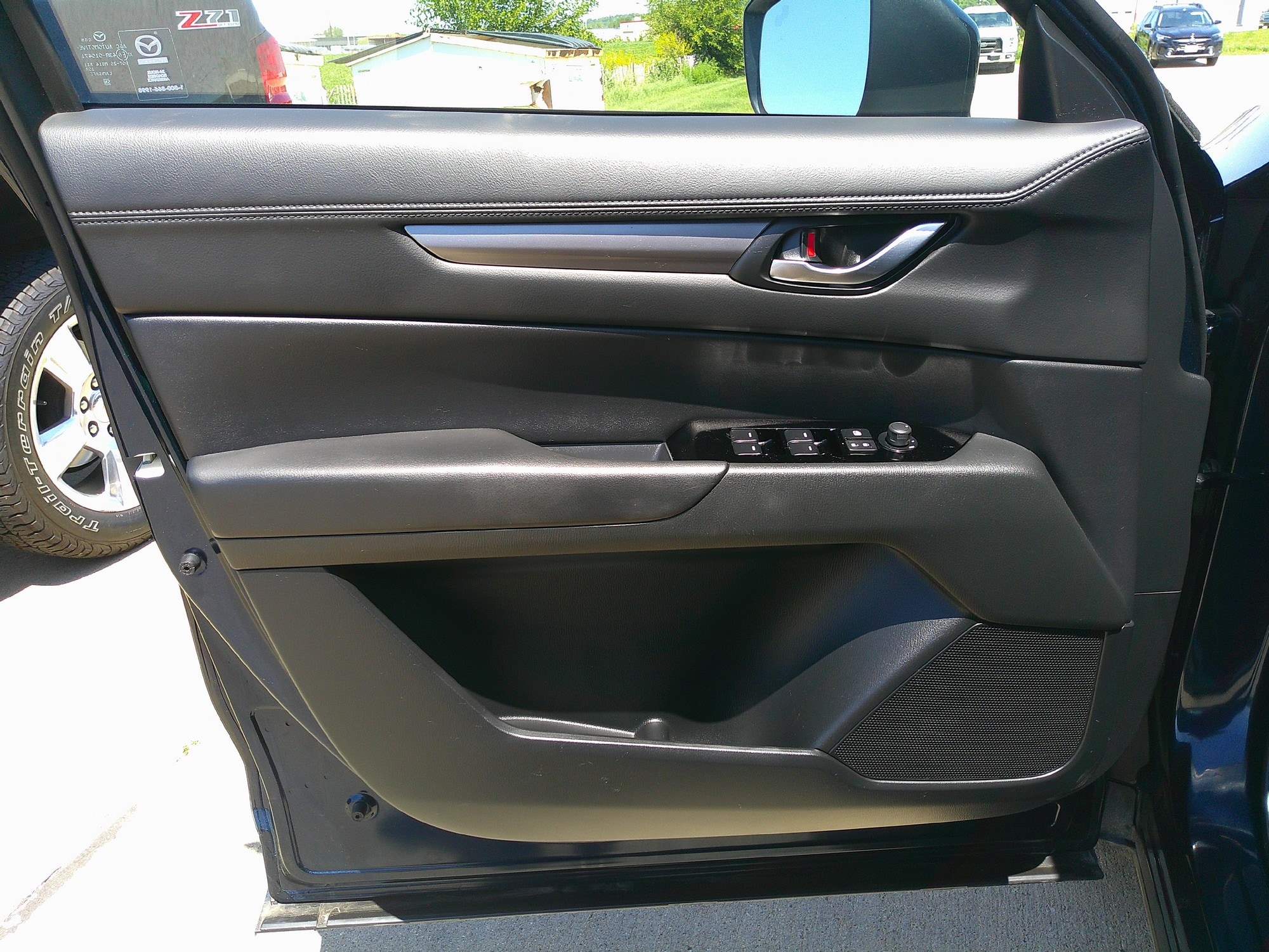 Used 2024 Mazda CX-5 S Preferred package with VIN JM3KFBCL2R0458863 for sale in Sioux City, IA
