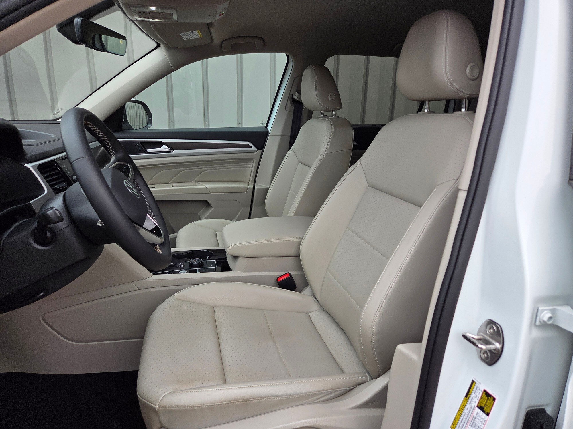 2023 Volkswagen Atlas V6 SE Technology photo 3