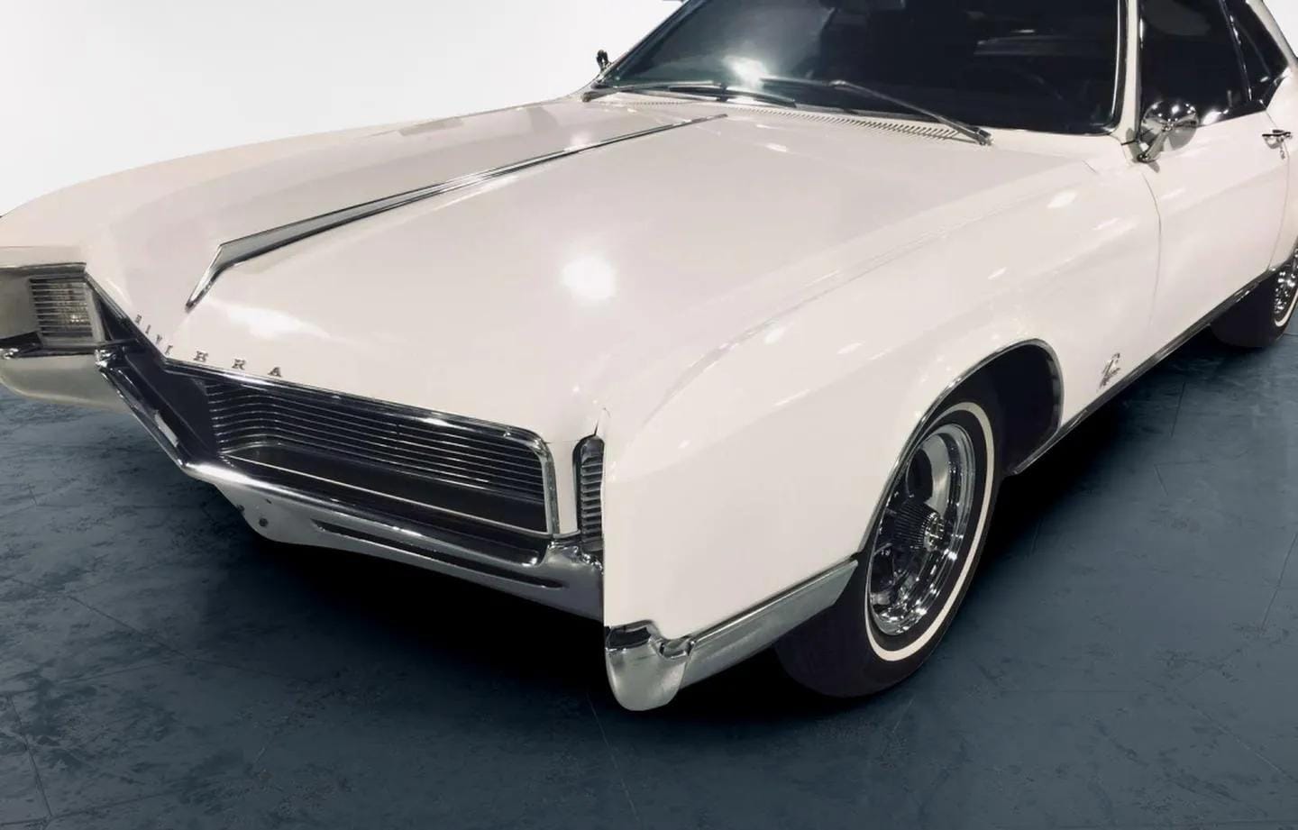COX　049　GAS POWERED BUICK RIVIERA VINTAGE COX GAS powered Buick Riviera Blue Untested $213.75