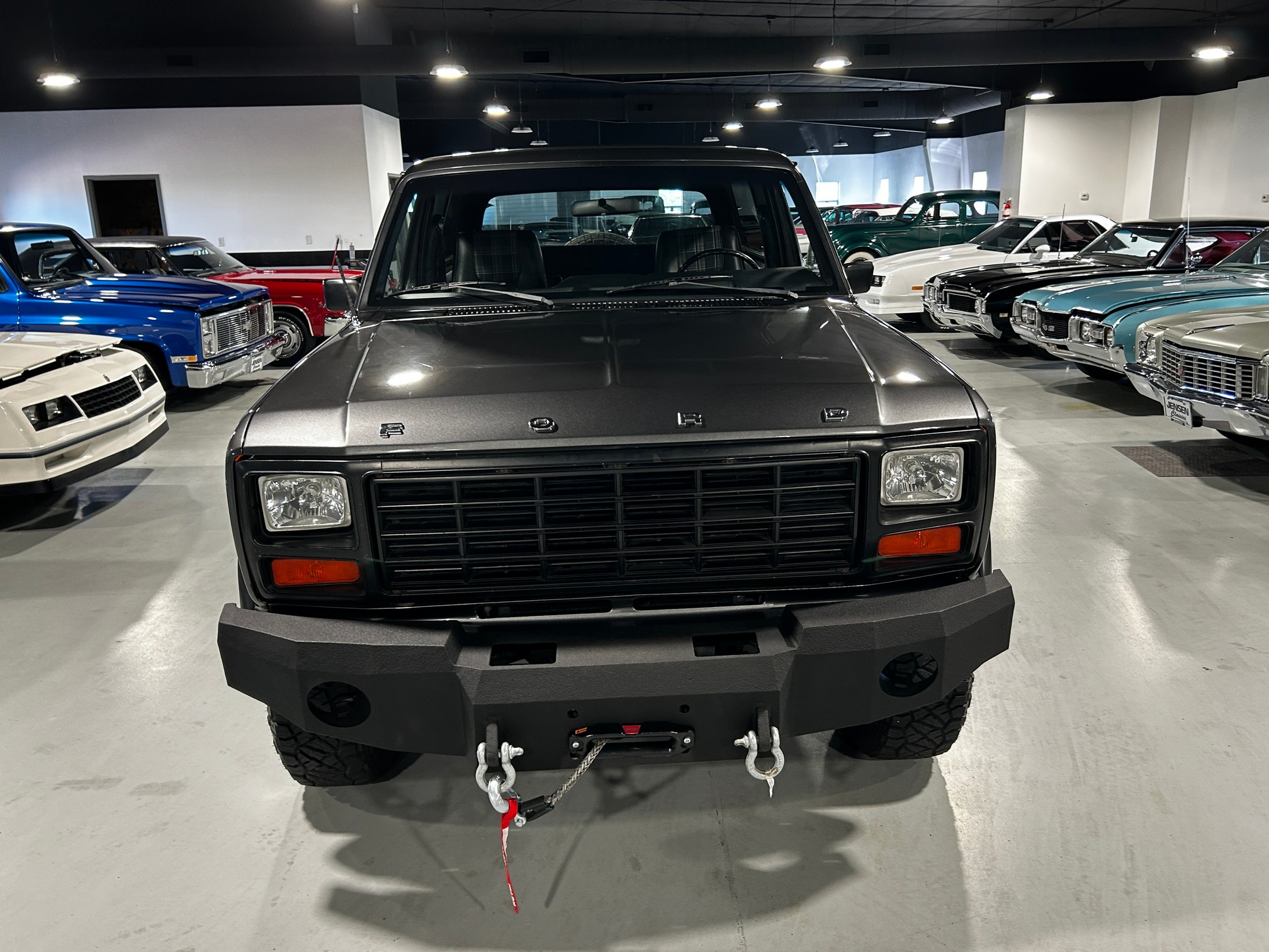 1981 Ford Bronco - Photo 39