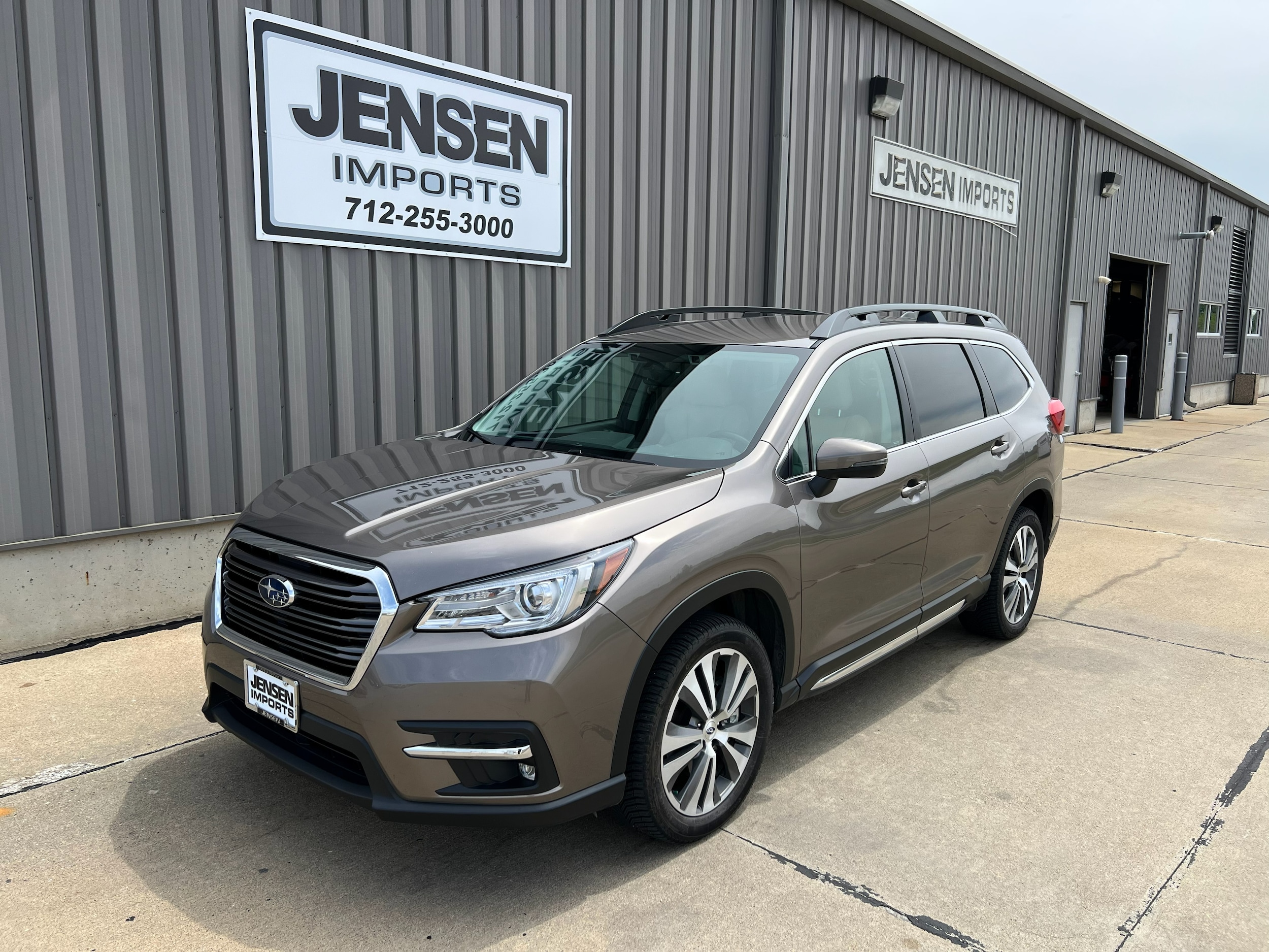 2022 Subaru Ascent Limited 7 Passenger's photo