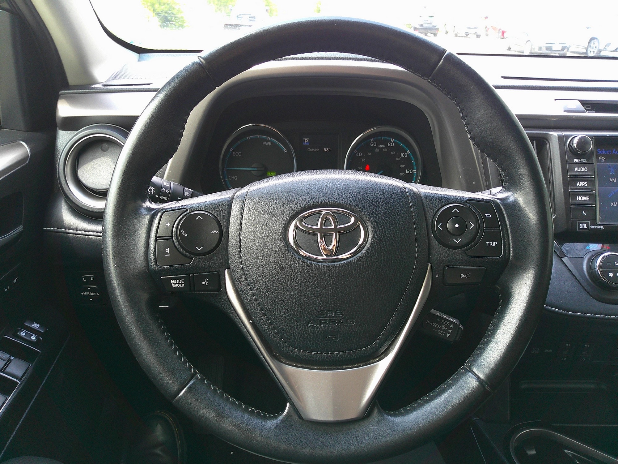 Used 2018 Toyota RAV4 Limited with VIN JTMDJREVXJD233773 for sale in Sioux City, IA