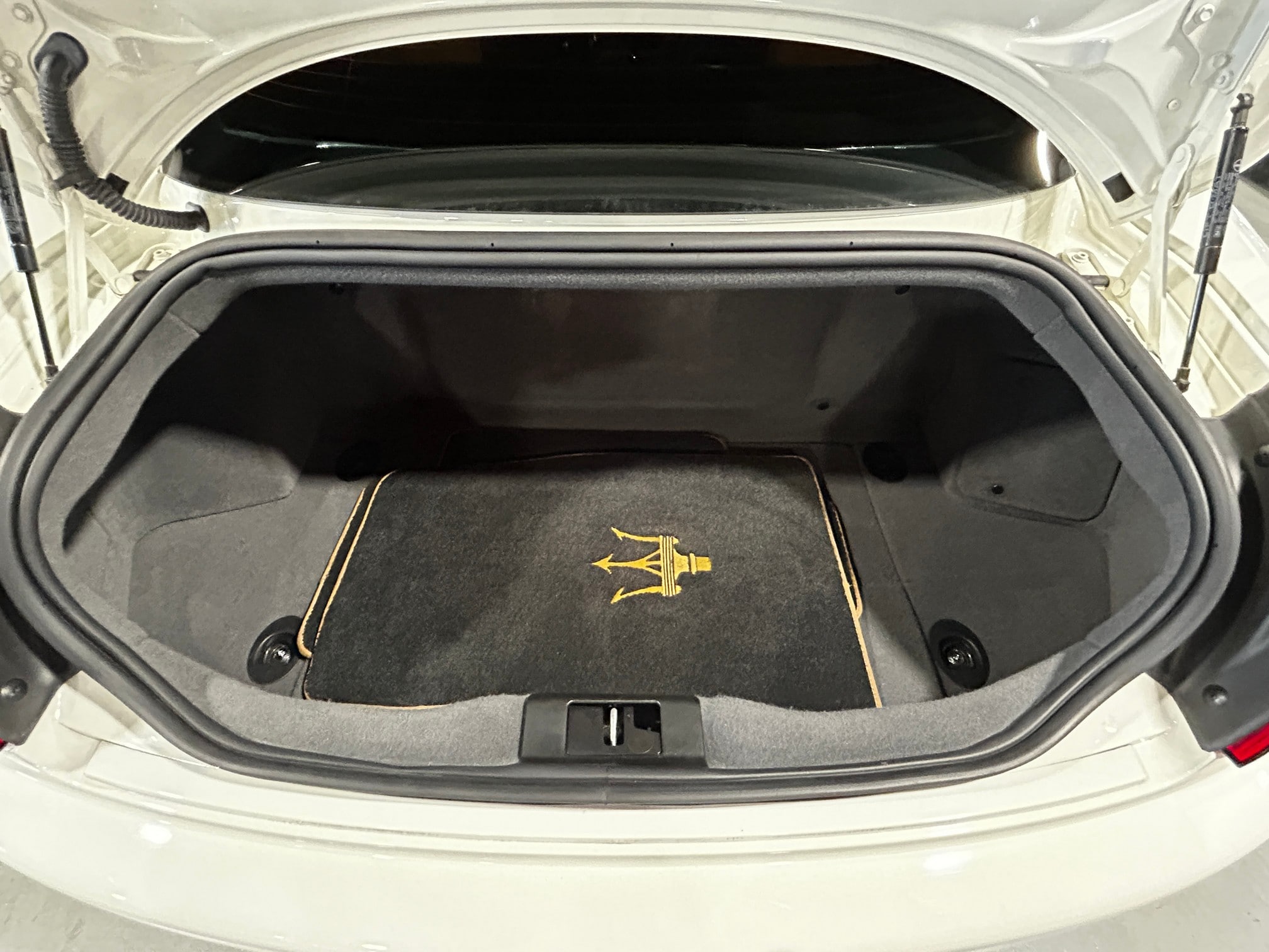 2013 Maserati GranTurismo MC - Photo 27