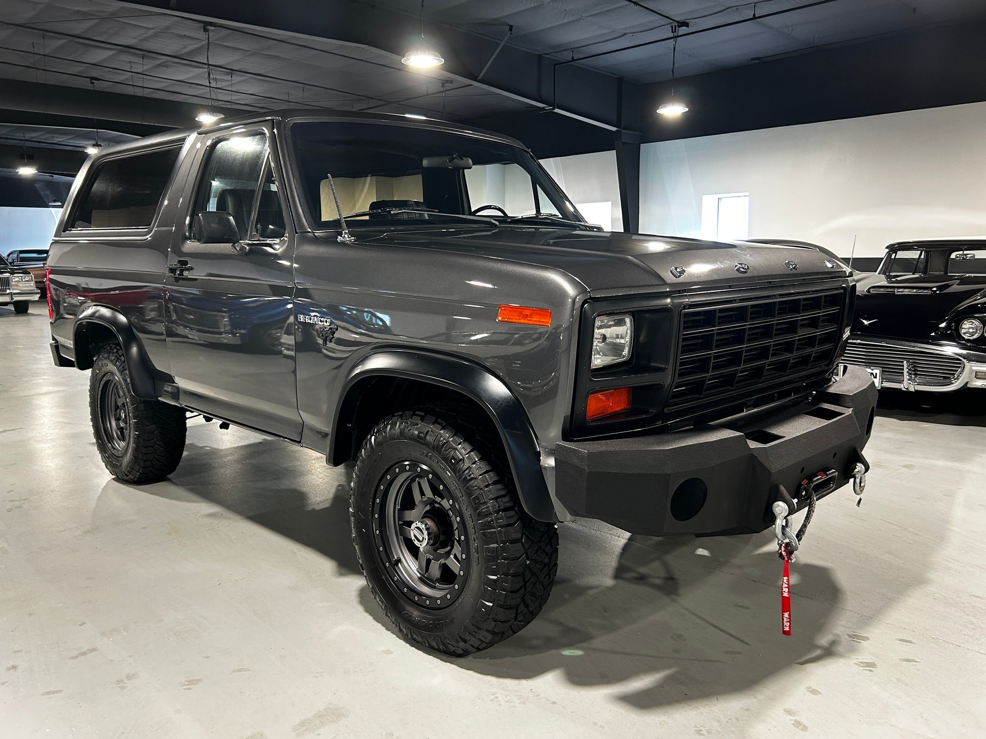 1981 Ford Bronco - Photo 37