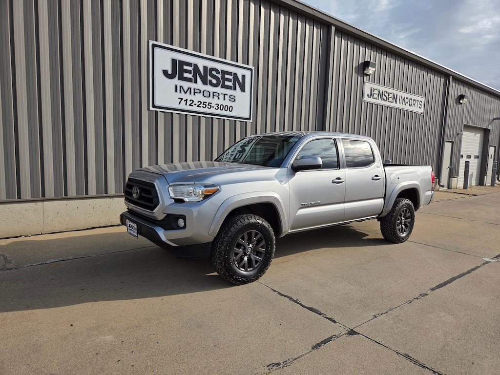 Used 2021 Toyota Tacoma 2WD Crew Cab Pickup
