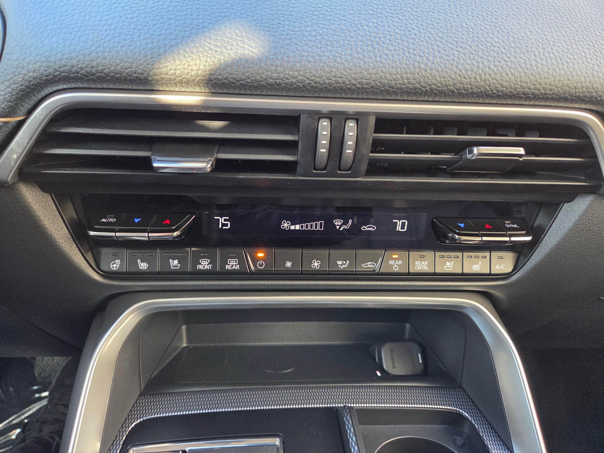 2026 Mazda CX-70 Preferred Package - Photo 9