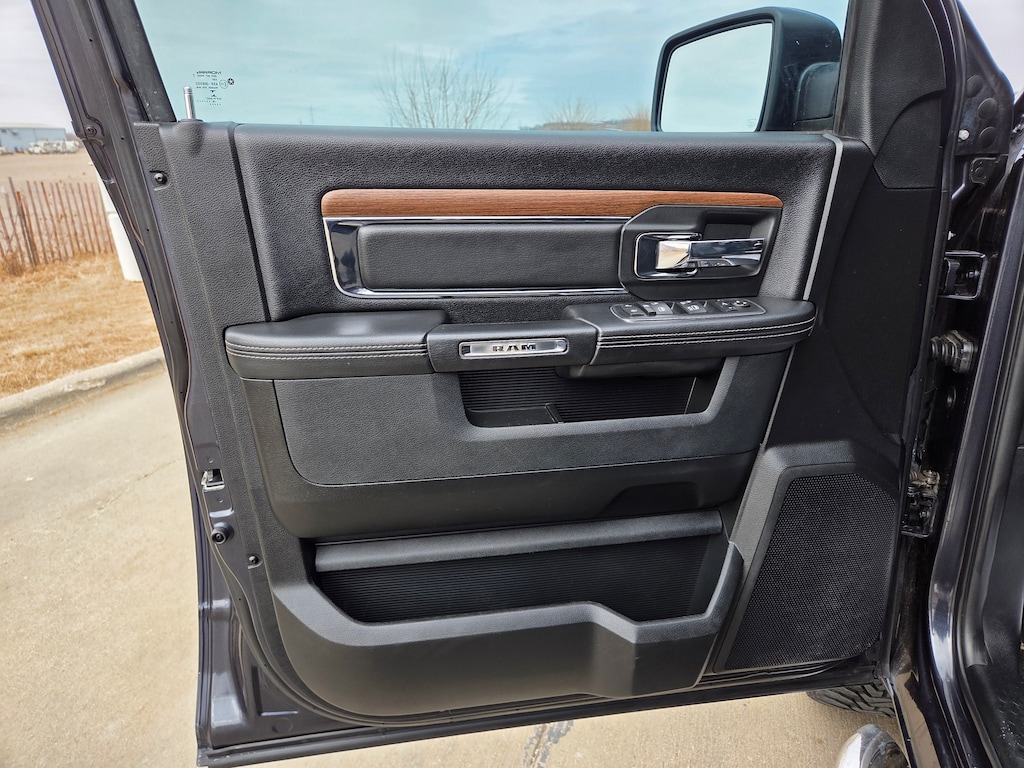 Used 2017 Ram 1500 Laramie Crew Cab Pickup