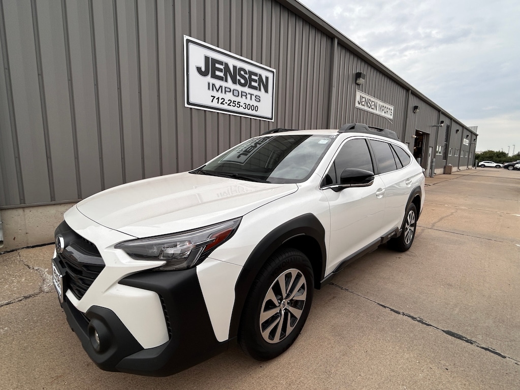 Used 2024 Subaru Outback Premium Sport Utility
