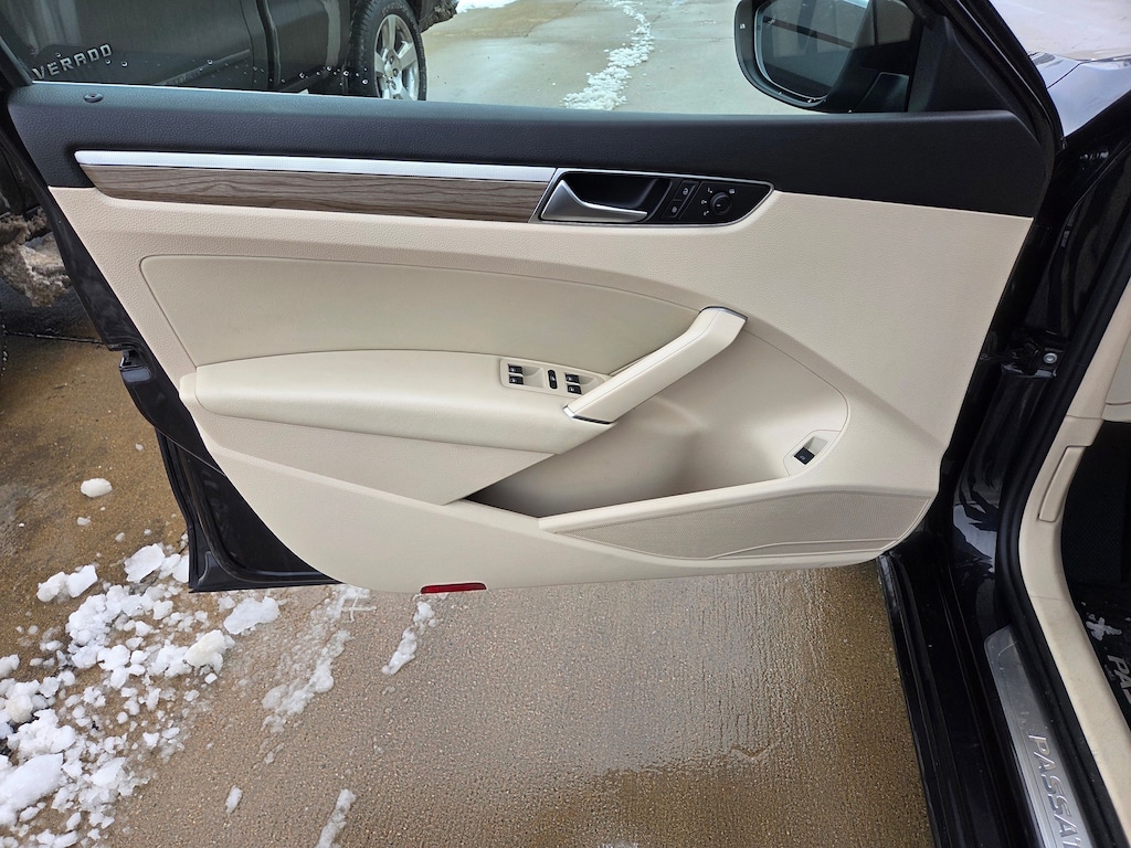 Used 2018 Volkswagen Passat Car