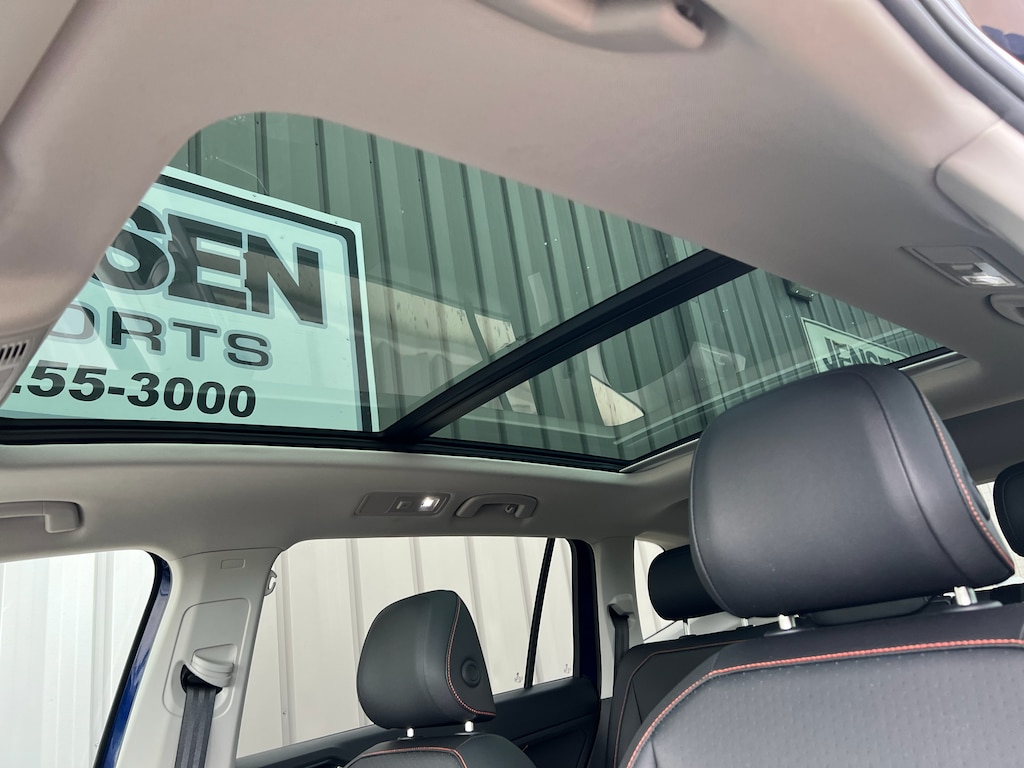 Used 2024 Volkswagen Tiguan SE Sport Utility