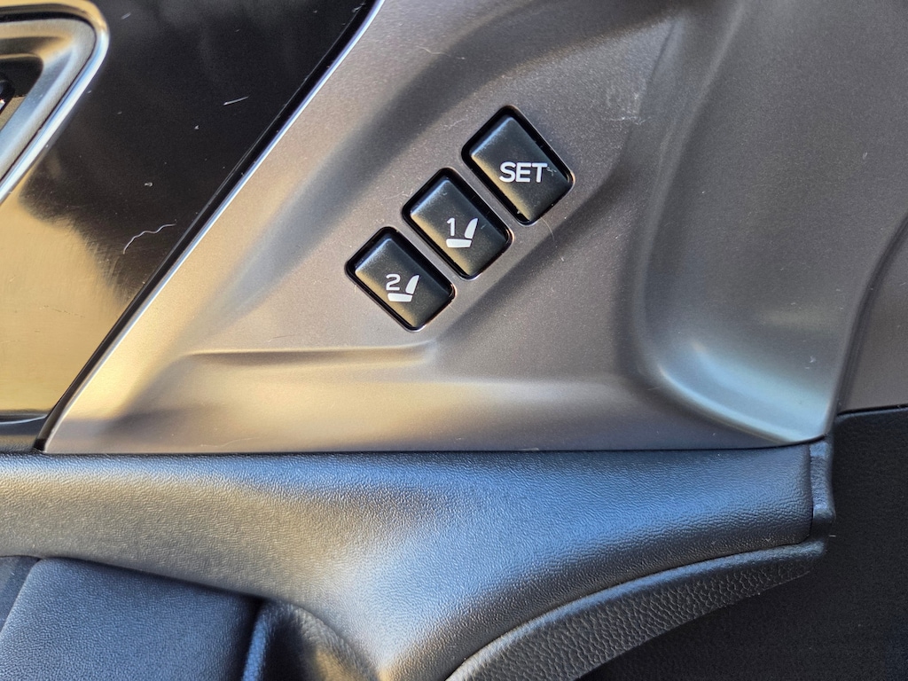 Used 2023 Subaru Legacy Limited Car