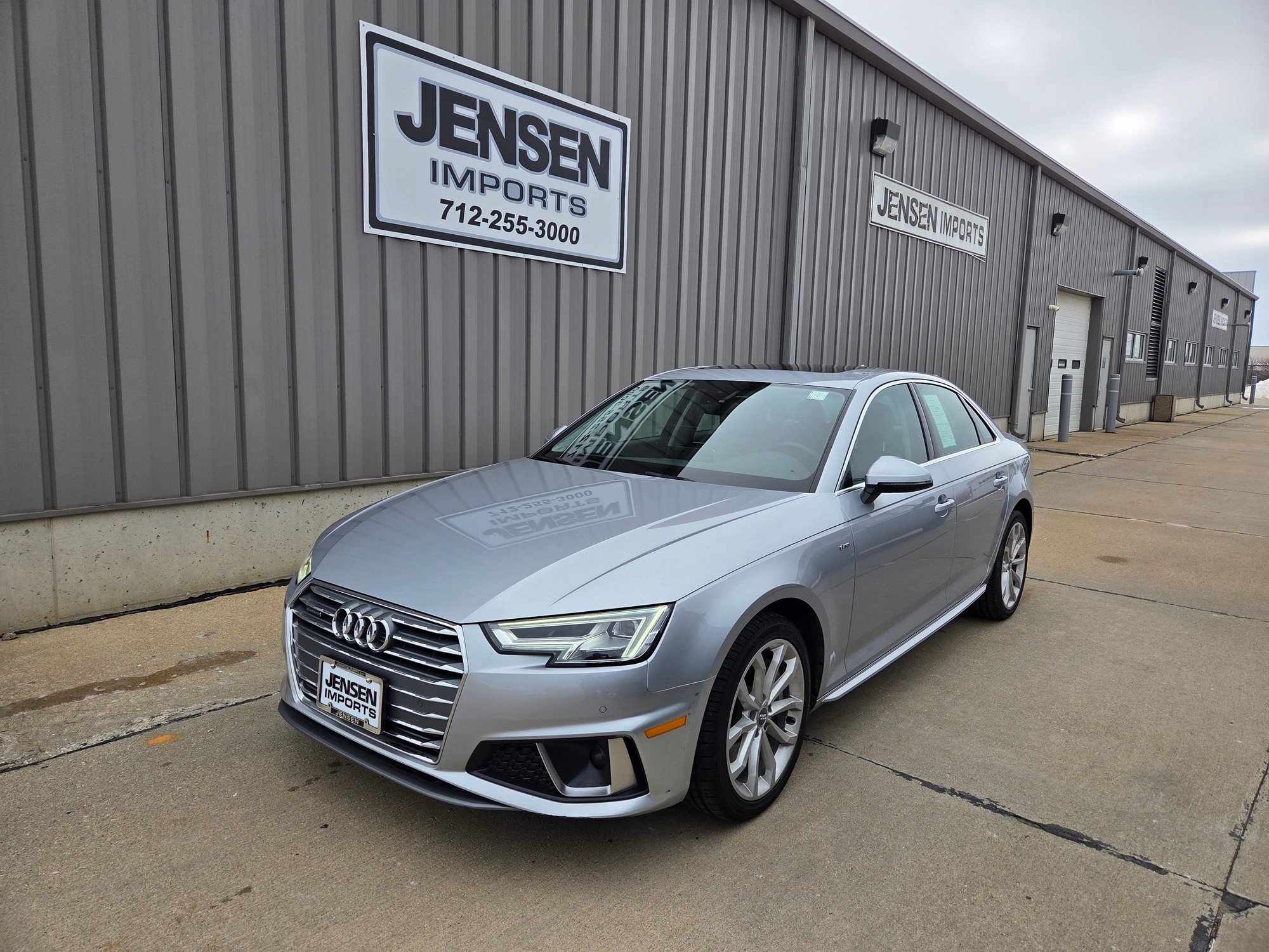 2019 Audi A4 Premium Plus's photo