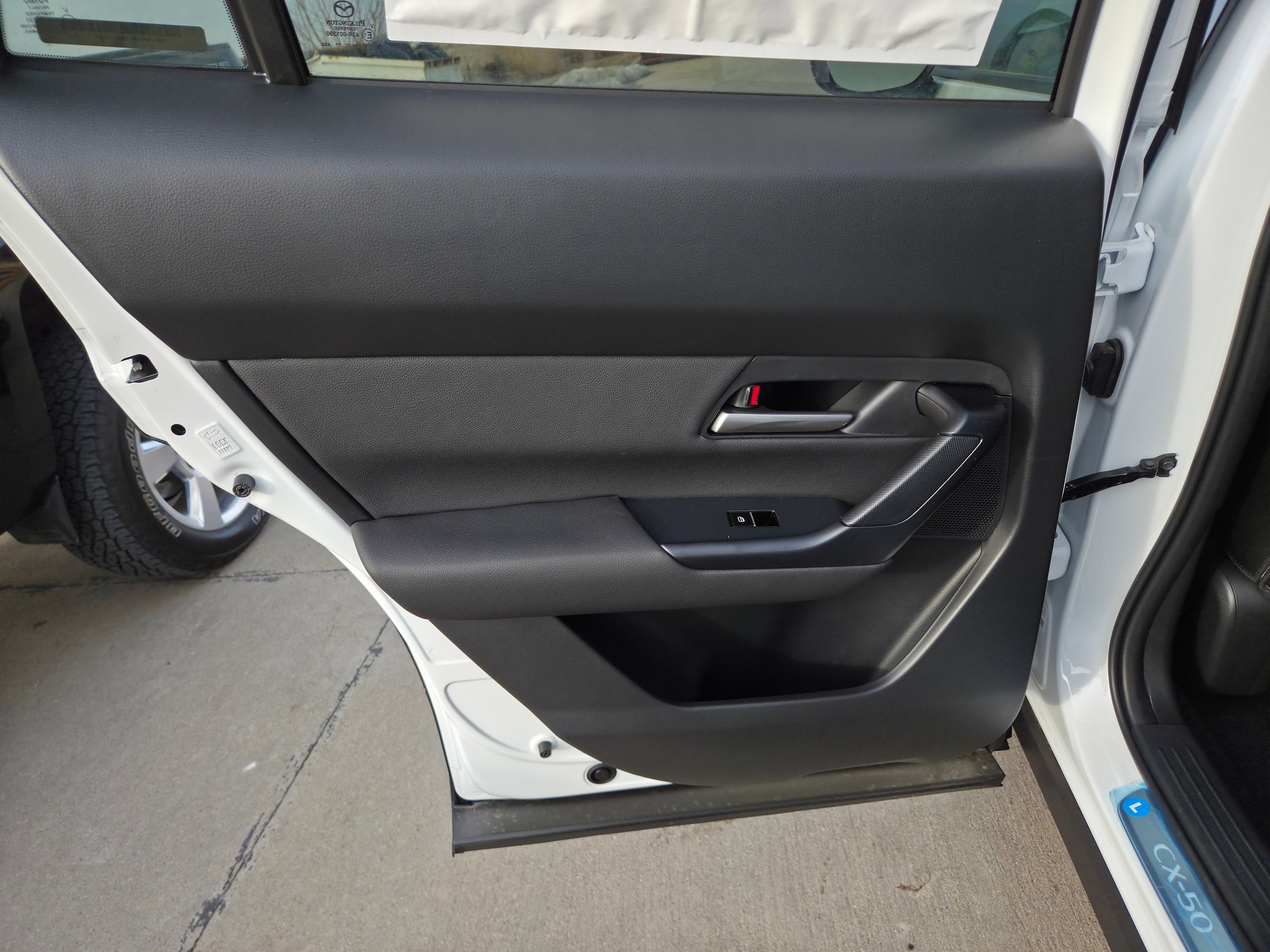 2026 Mazda CX-50 Premium - Photo 12